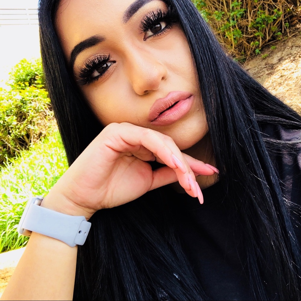 Meet your Posher, Janine